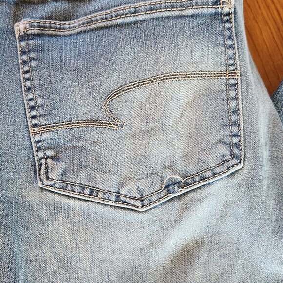 Used but usable jeans to add to a bundle - Picture 2 of 5